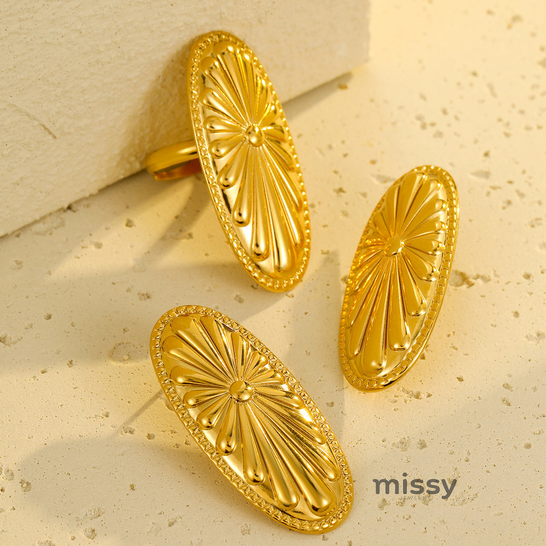 Shaniya 18K Gold Plated Hoop Earrings [PCGTWUOR]