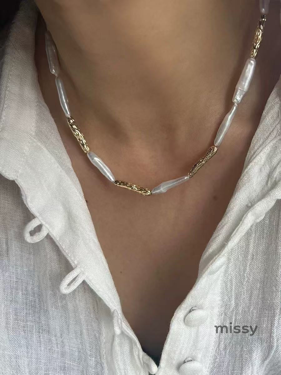 Siyona Sculptural Pearl Necklace [X4MEEMU8]