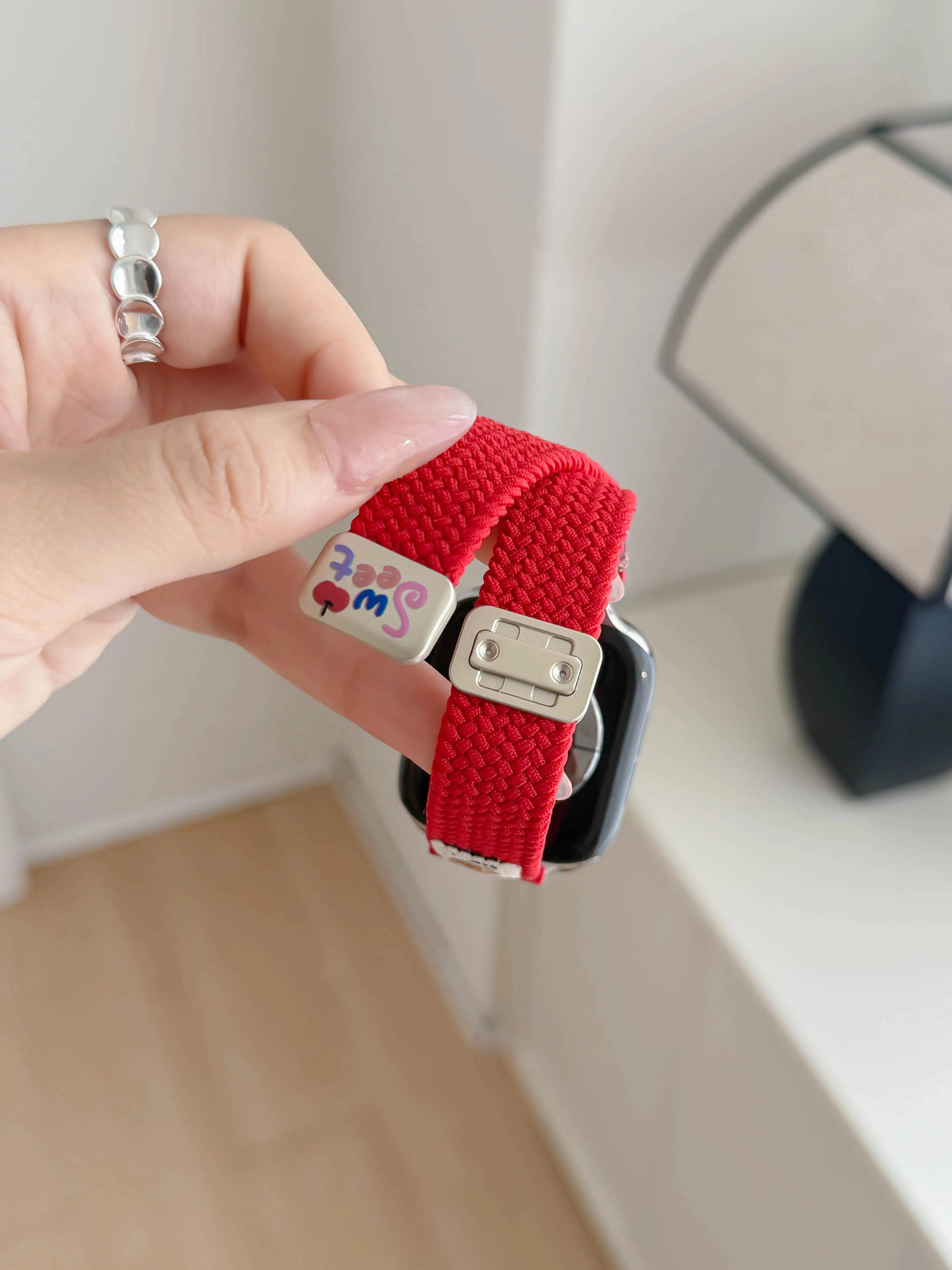 Slim Woven Apple Watch Strap [D3BP2Z57]