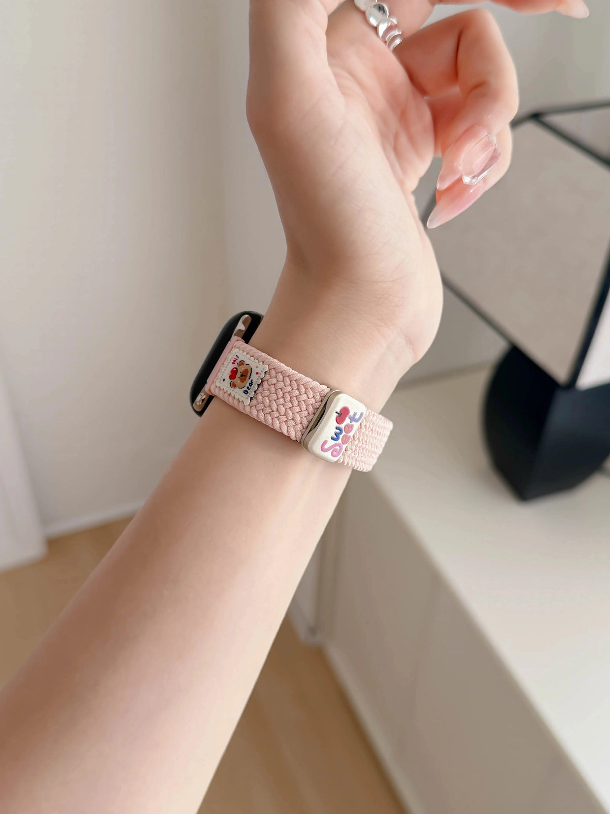 Slim Woven Apple Watch Strap [IULX7FA2]