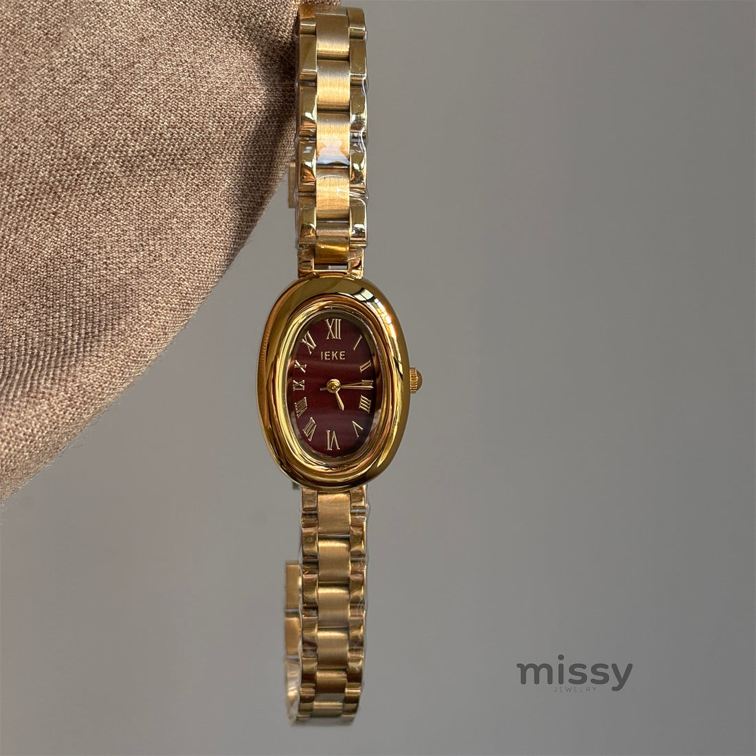 Sommer Retro Oval Bracelet Watch [ZCHL5HTL]