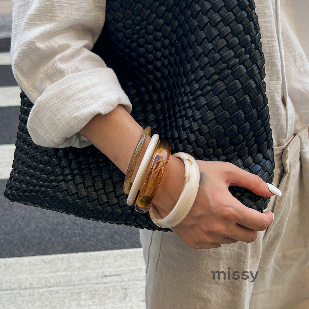 Sonny Swirl Resin Bangle [DMWQXFZM]