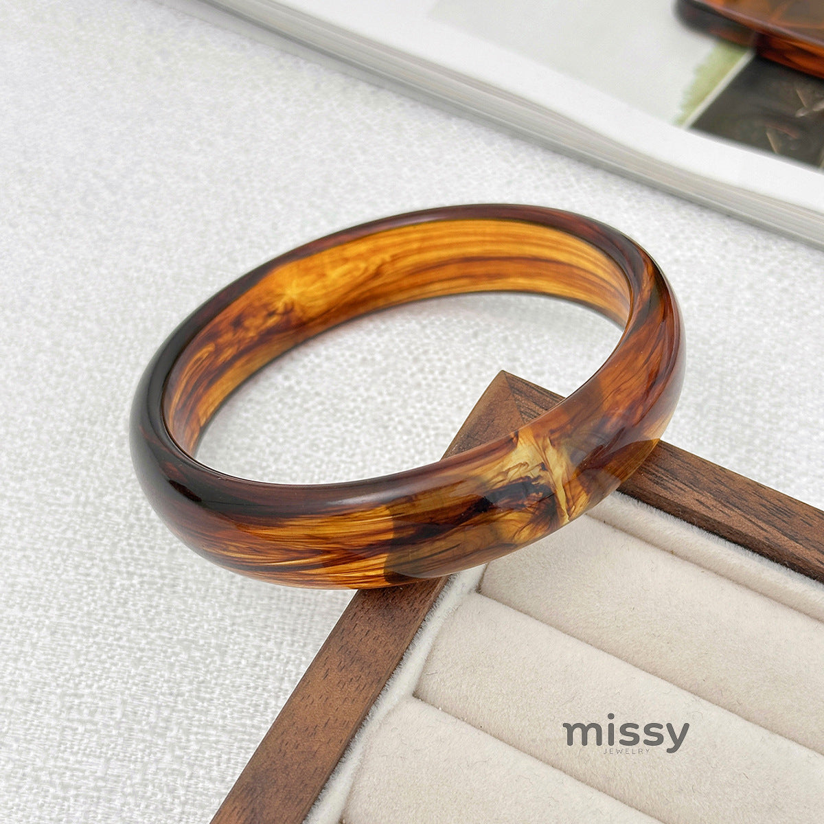 Sonny Swirl Resin Bangle [N4VC204M]