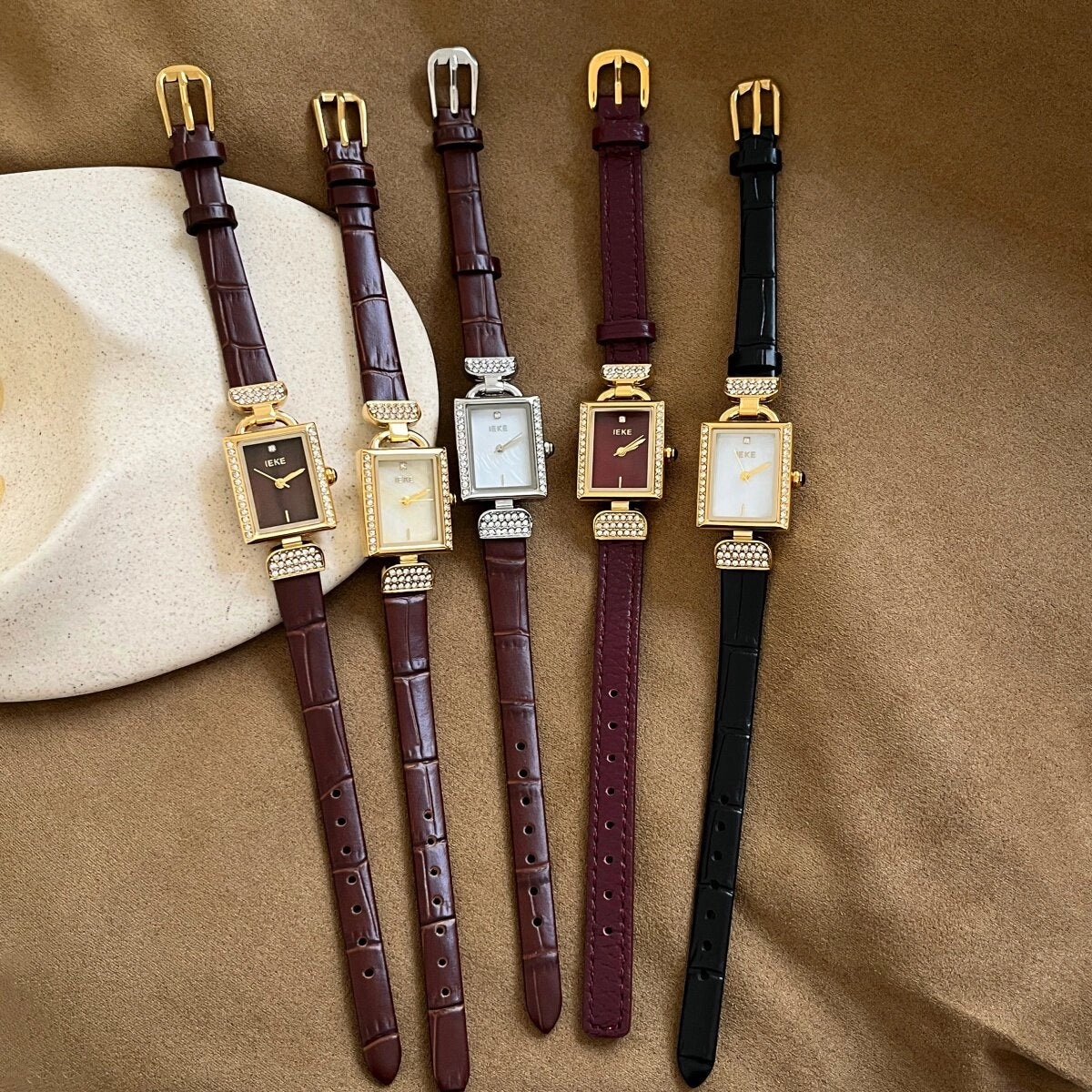 Square Case Leather Strap Watch [FD1HIAAT]