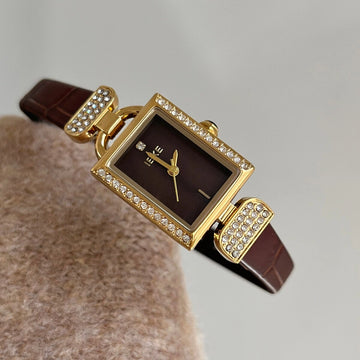 Square Case Leather Strap Watch [E4EC3HYV]