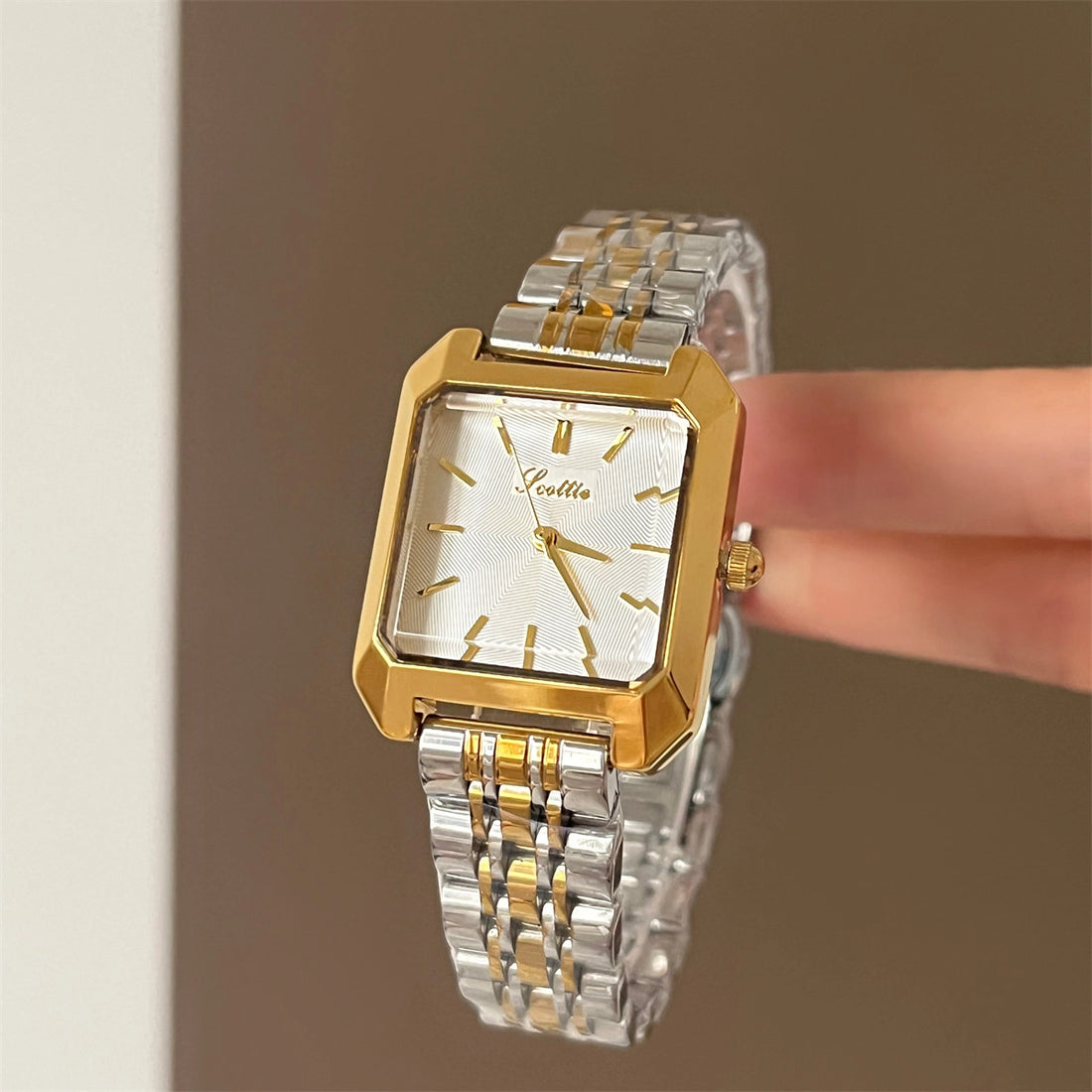 Square Case Minimalist Wrist Watch [VUZJ302K]
