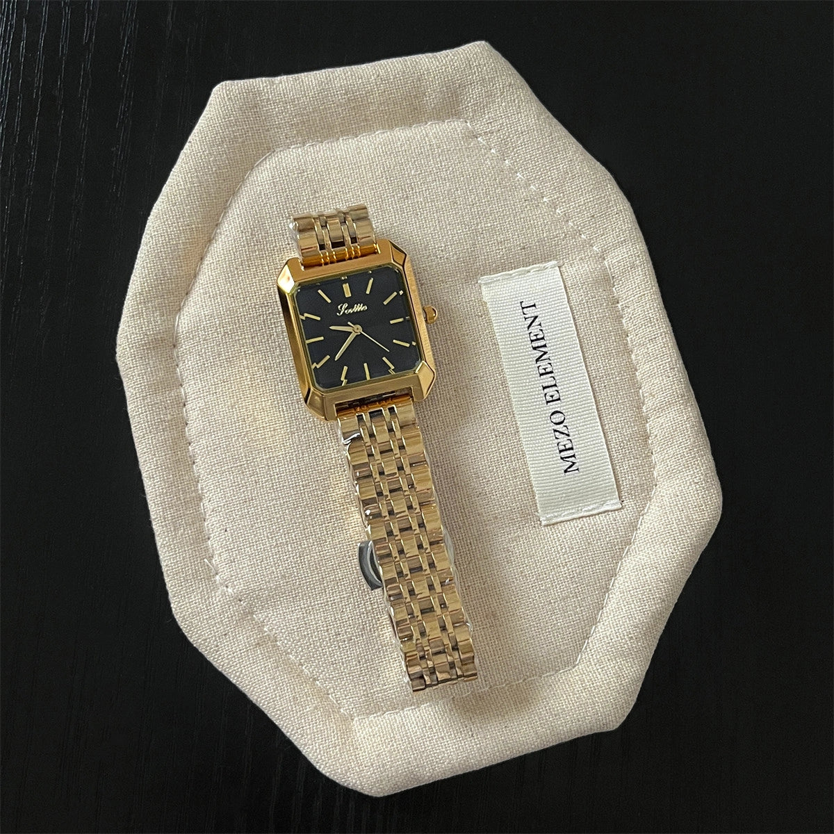 Square Case Minimalist Wrist Watch [FQEXF753]