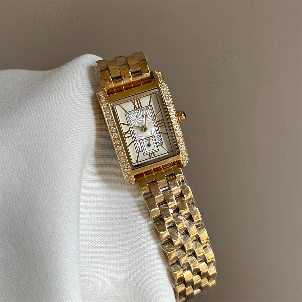 Square Dial Bracelet Watch [9OE8JH26]