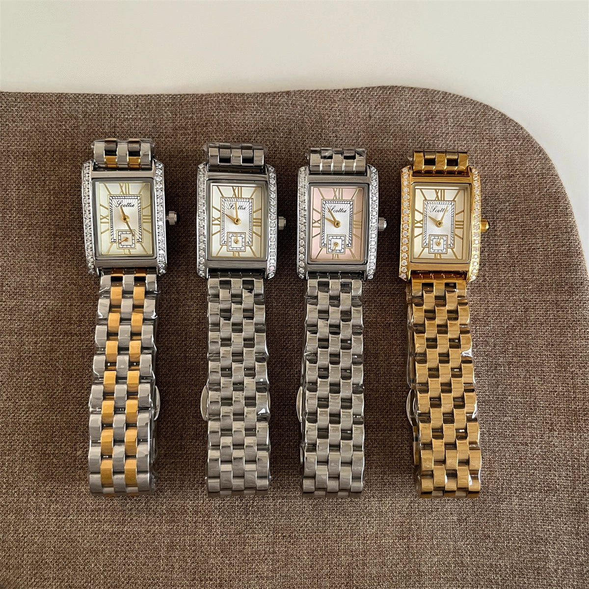 Square Dial Bracelet Watch [7IG9CGL5]