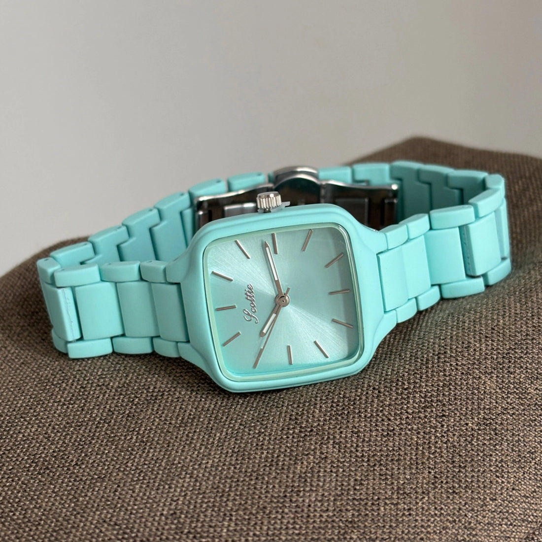 Square Dial Minimalist Watch [DKHUB7HK]