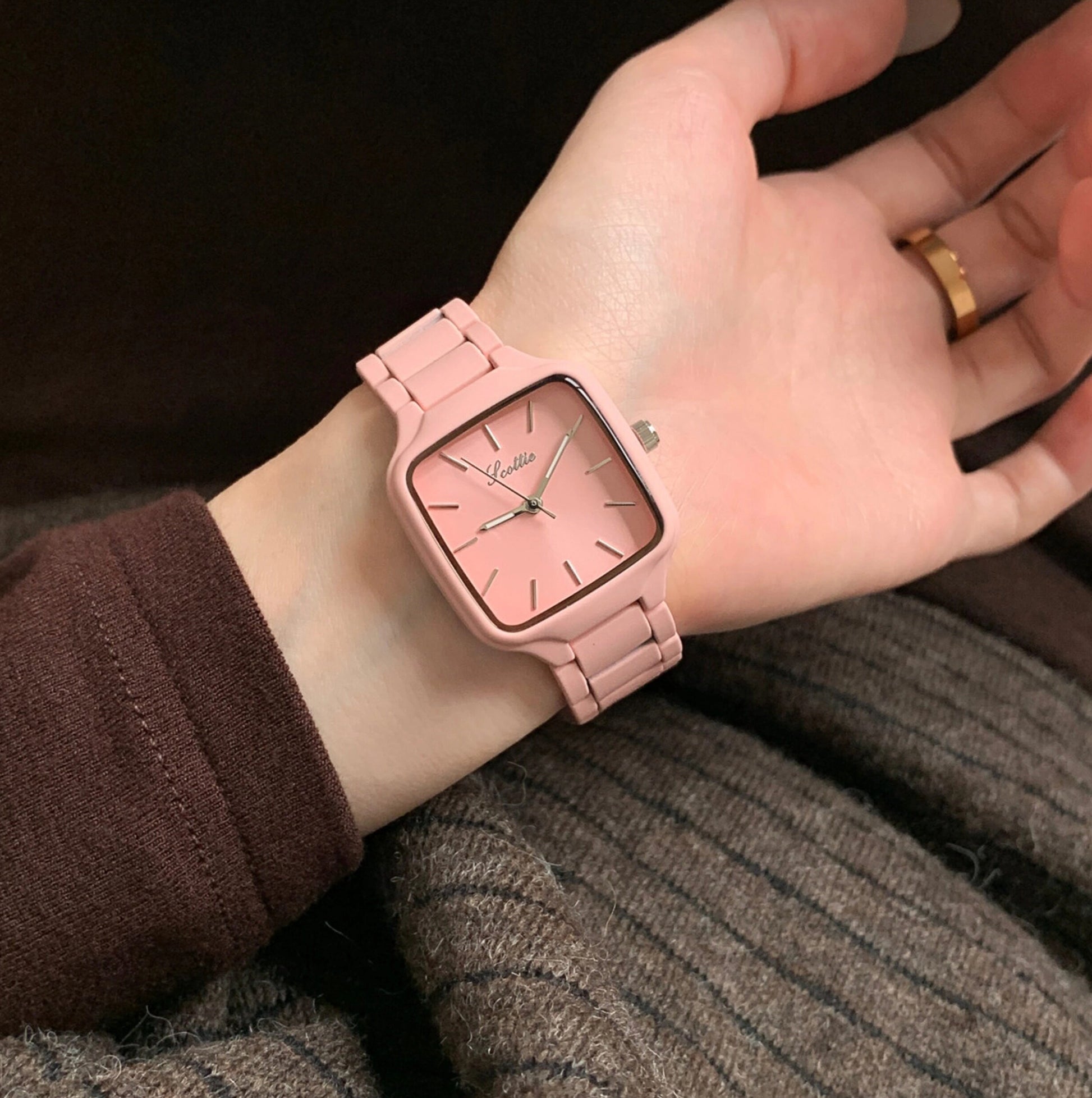 Square Dial Minimalist Watch [36RCWHBI]