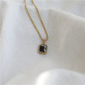 Square Zircon Pendant Necklace [FYU1JJ2Z]