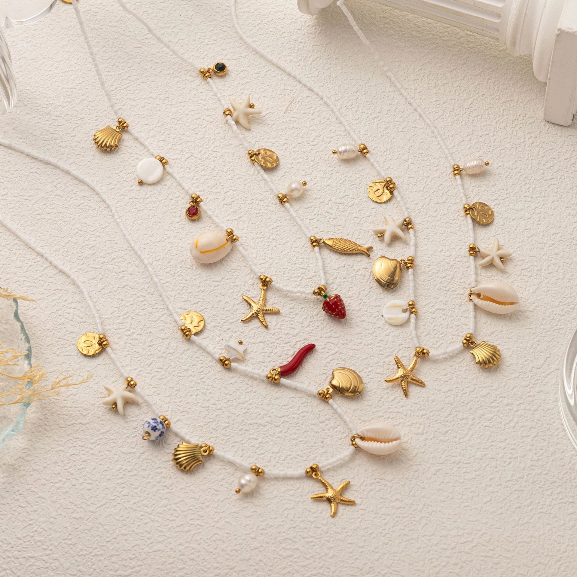 Starfish and Shell Pendant Necklace [B9G8KFGT]