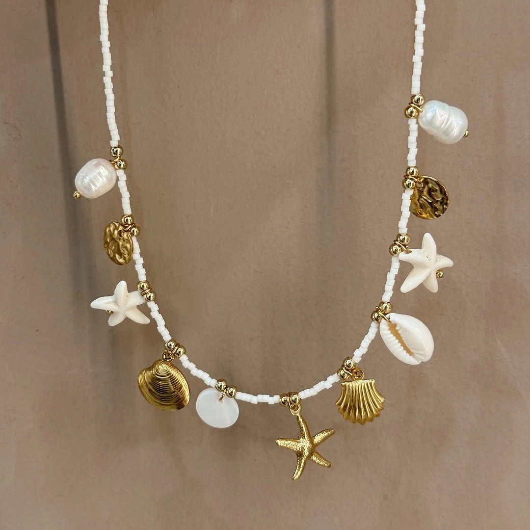 Starfish and Shell Pendant Necklace [0TNEZAPR]
