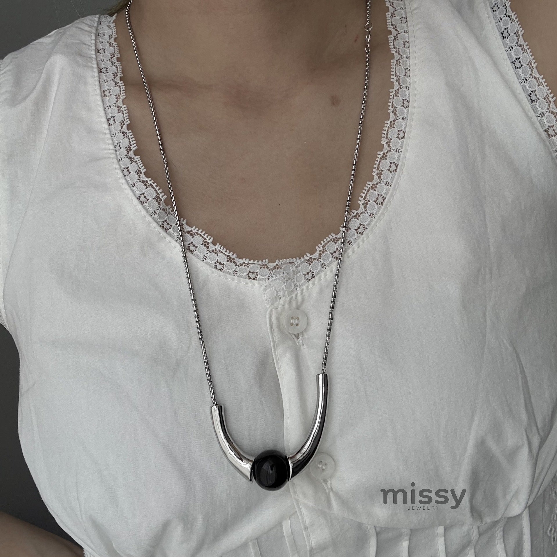 Sullivan Asymmetric Agate Horn Necklace [0XTXH9D4]
