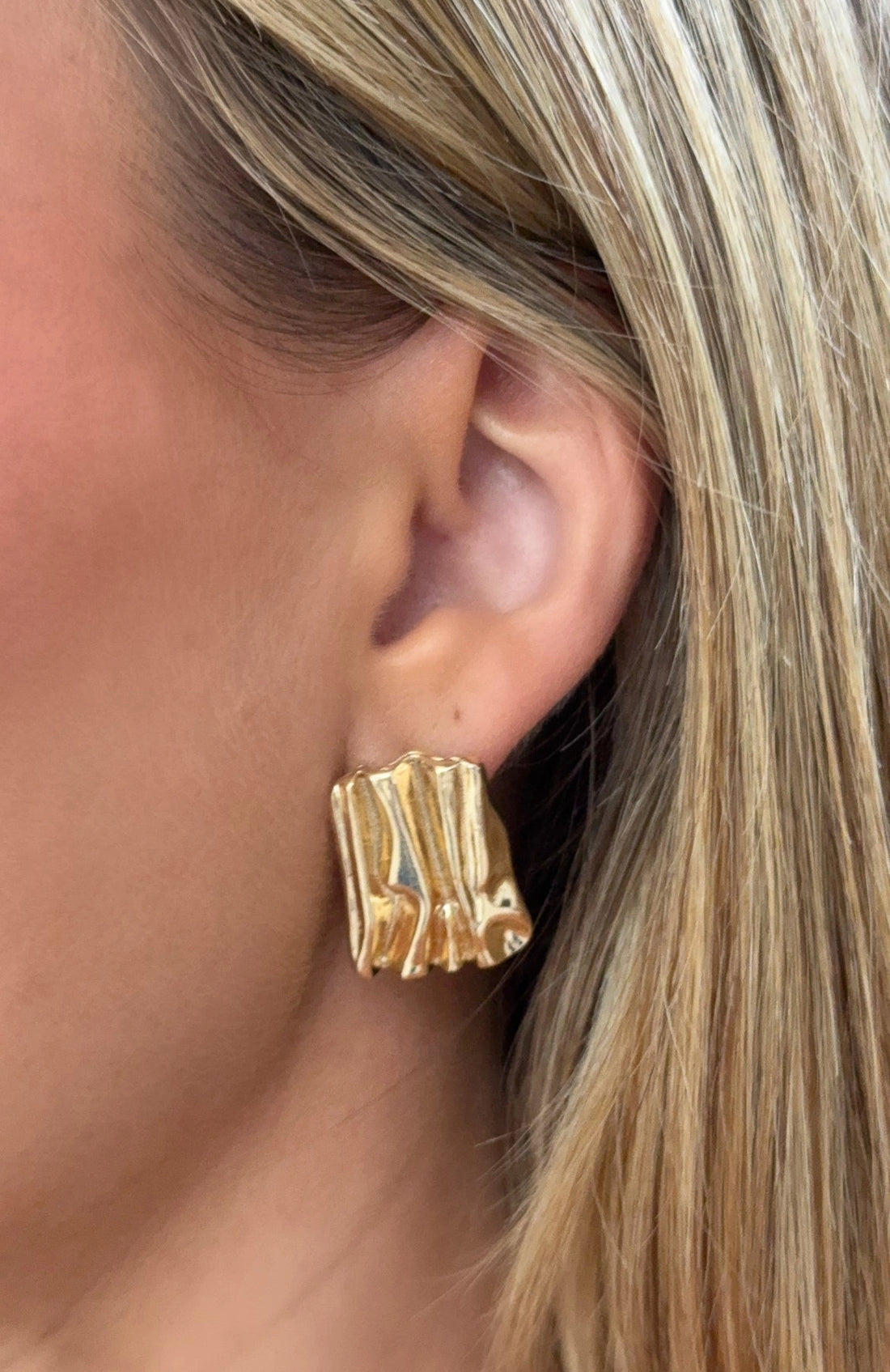Missy Jewelry Swayzie Gold Geometric Earrings