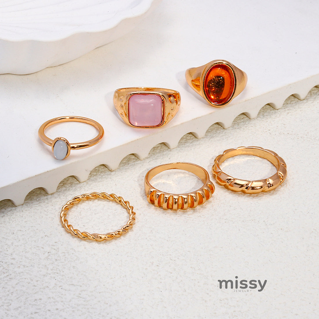 Symphony Gold Stacking Ring Set [VZV8RON3]