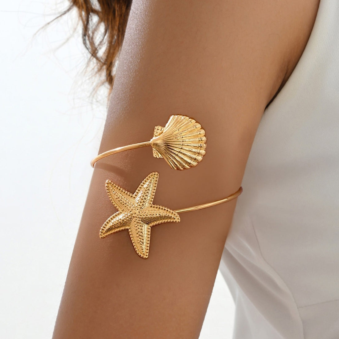 Teigan Starfish Shell Arm Cuff [EMHQ9OW6]