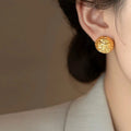 Textured Gold Stud Earrings [HXX1FEF0]