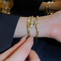 Textured Snake Cuff Bracelet [V2NX28BJ]