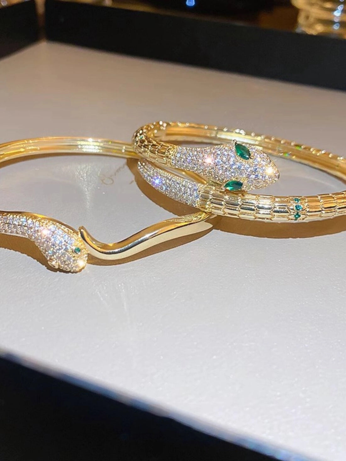 Textured Snake Cuff Bracelet [WPWPPIDF]