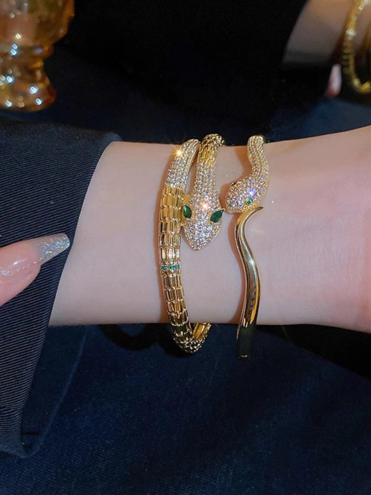 Textured Snake Cuff Bracelet [0O7UWN4J]