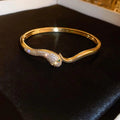 Textured Snake Cuff Bracelet [H0PRG39U]