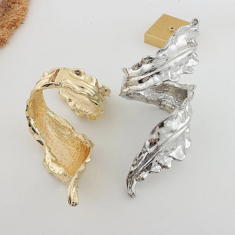 Textured Wave Cuff Bracelet [FRZY7MCE]
