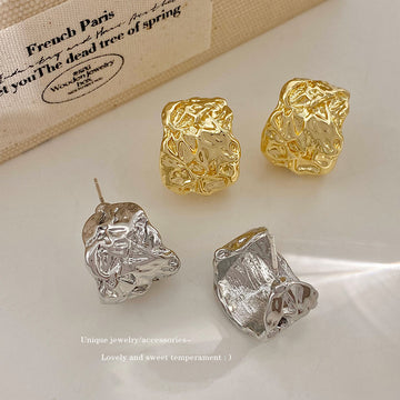 Timber Pleated C-Hoop Earrings [09G24BQE]