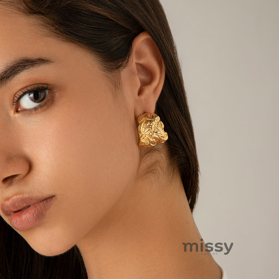 Vaani Pleated C-Hoop Earrings