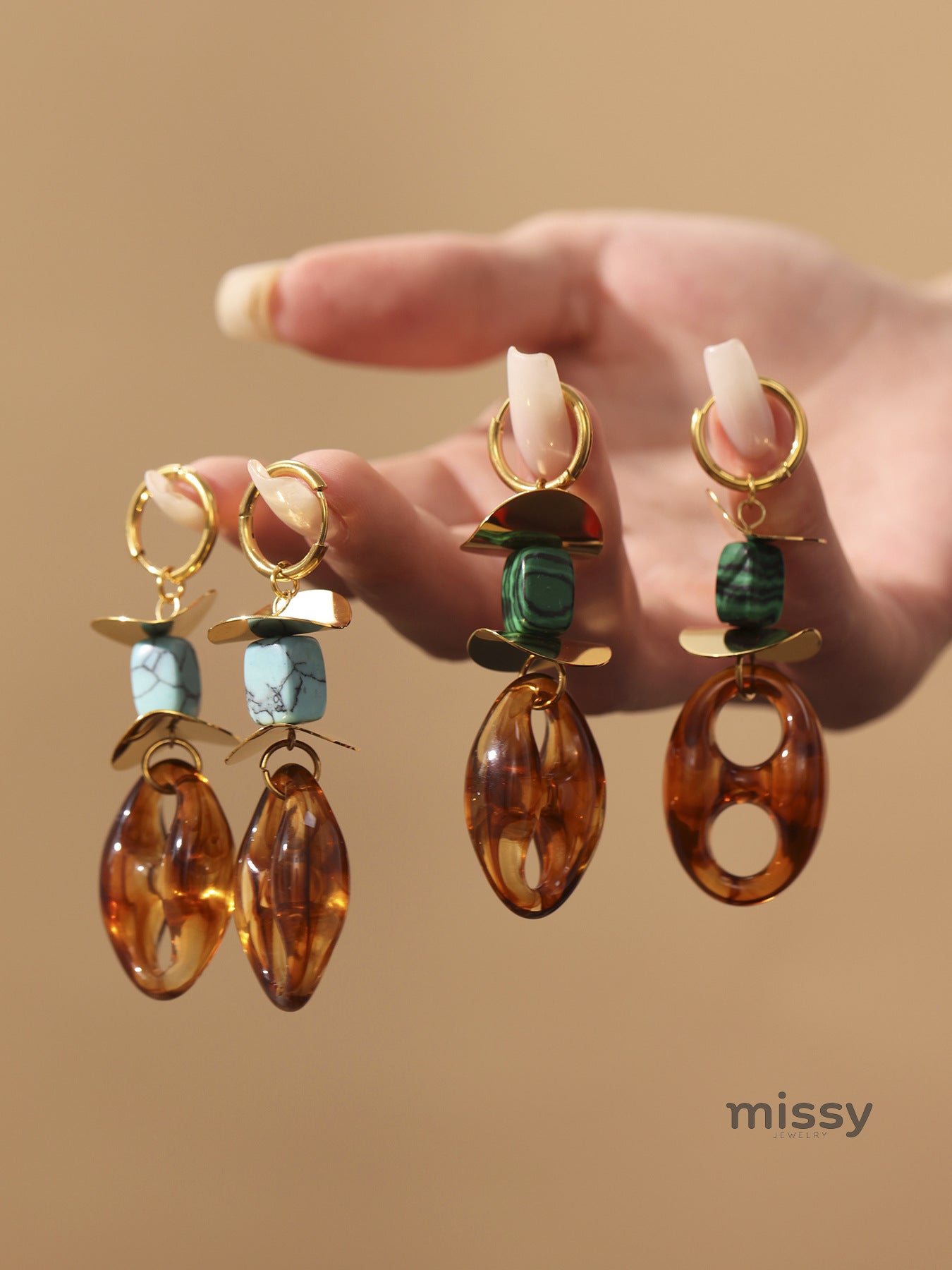 Valentine Geometric Stone Drop Earrings [AMALBJ4N]
