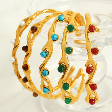 Varnika Bold Stone Cuff [FJA5GADS]