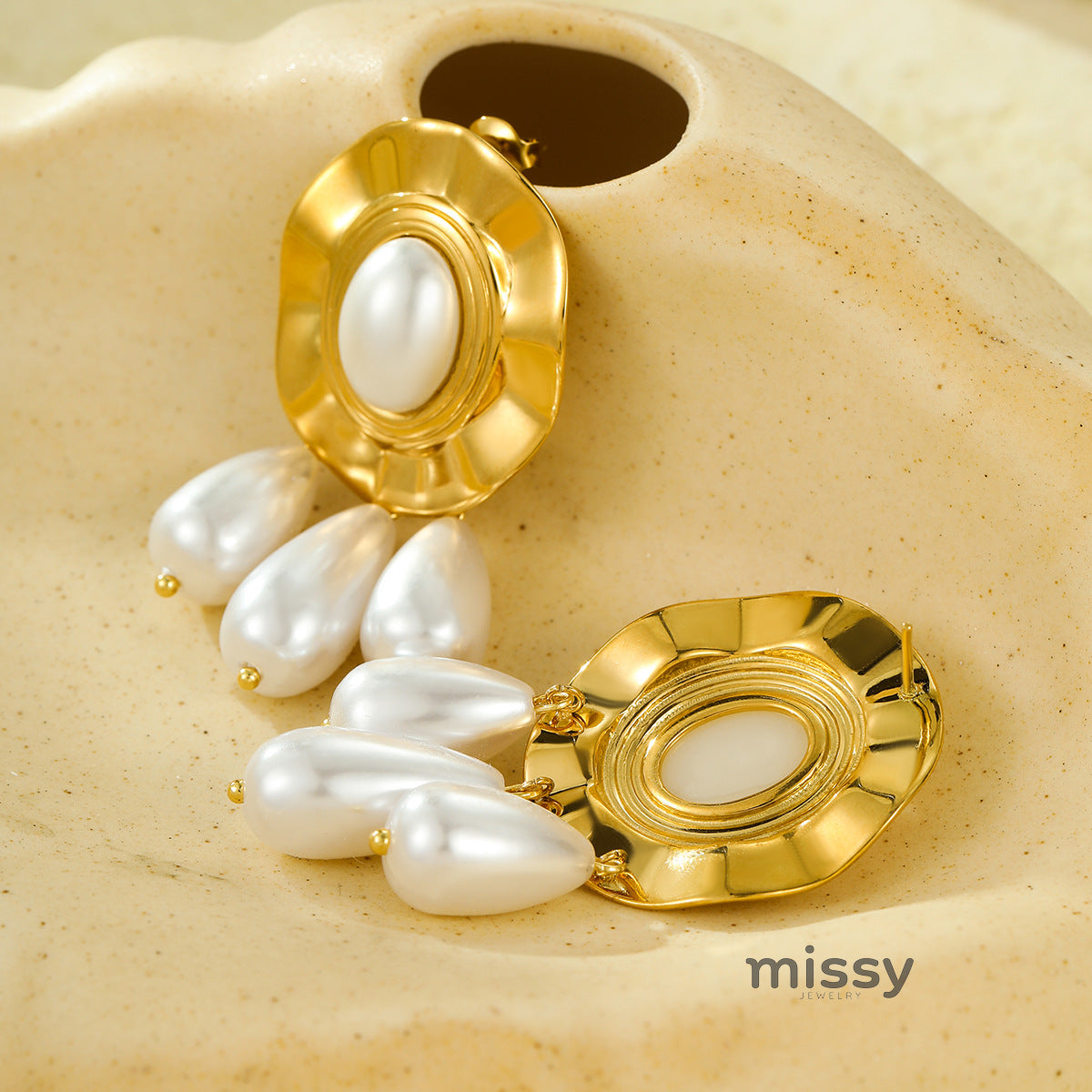 Vega Pleated Pearl Tassel Earrings [748B4H9V]