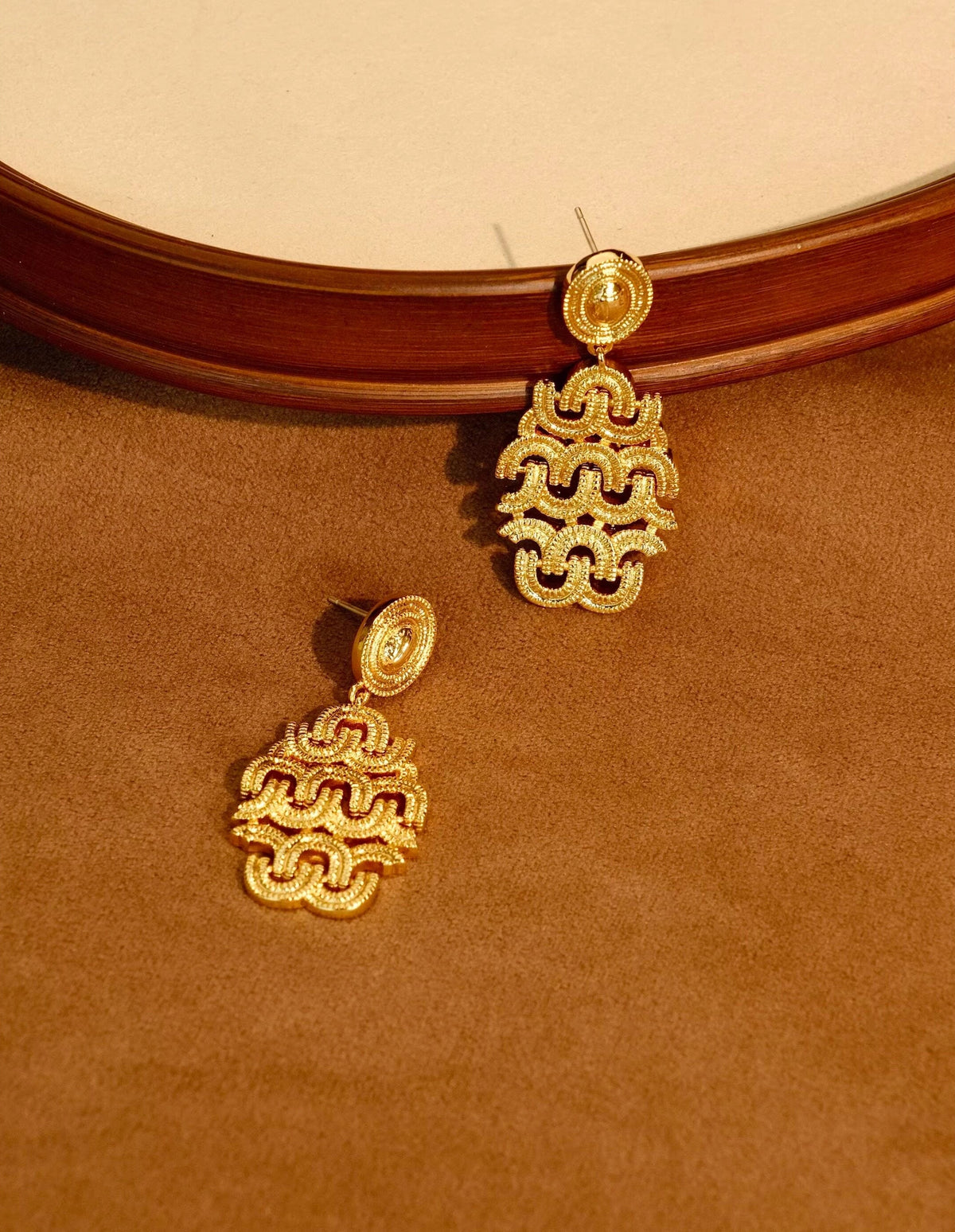 Vintage Arc De Triomphe Earrings [RGKD7BZ9]
