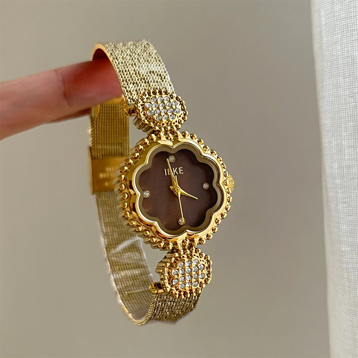Vintage Camellia Bracelet Watch [OOGAKCKX]
