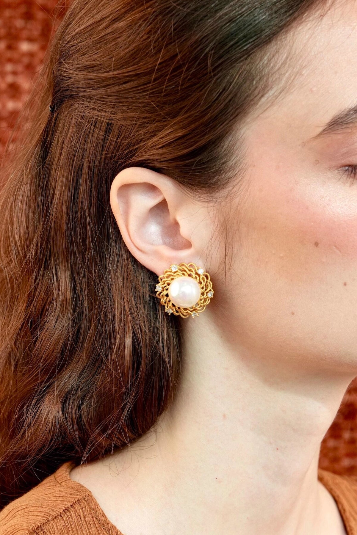 Vintage Filigree Pearl Earrings [KAU3G51M]