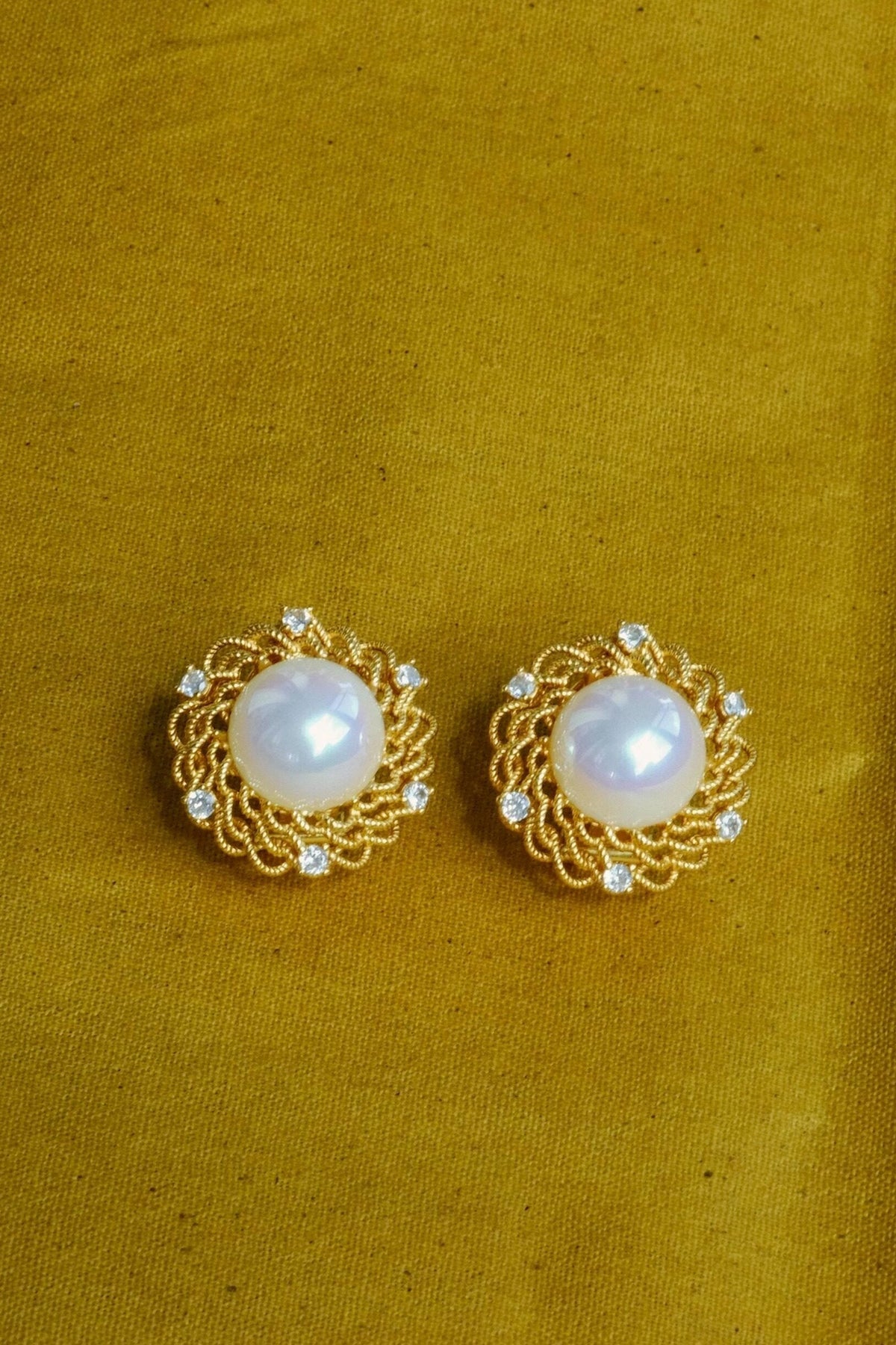 Vintage Filigree Pearl Earrings [8CSAJCBY]
