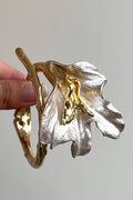 Vintage Floral Relief Bangle Bracelet [VZ39SW0P]
