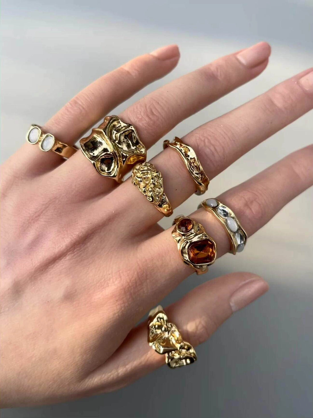 Vintage Gold Open Ring Set [N4GBLMVW]