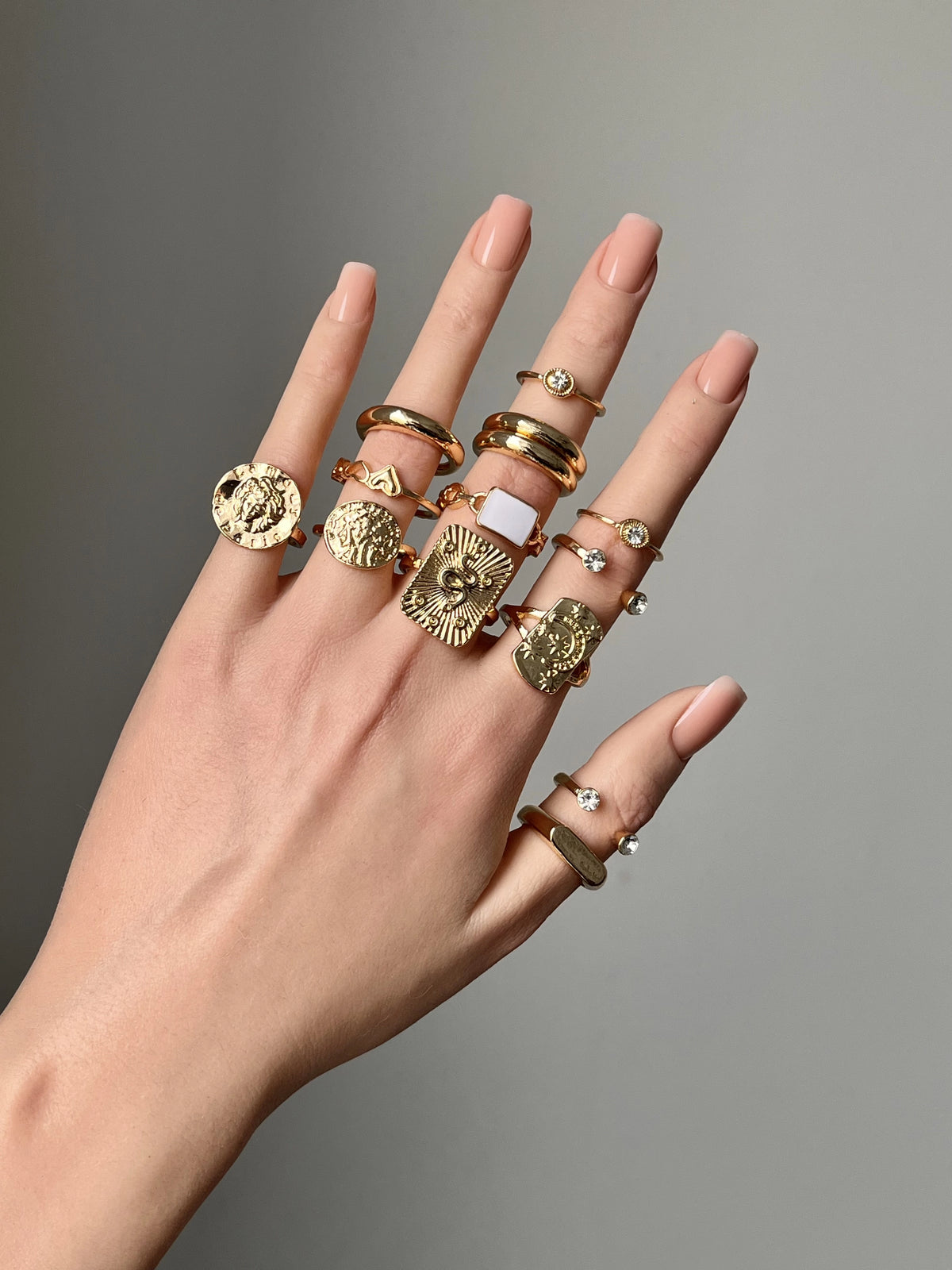 Vintage Gold Stacking Ring Set [8PSFSHW5]