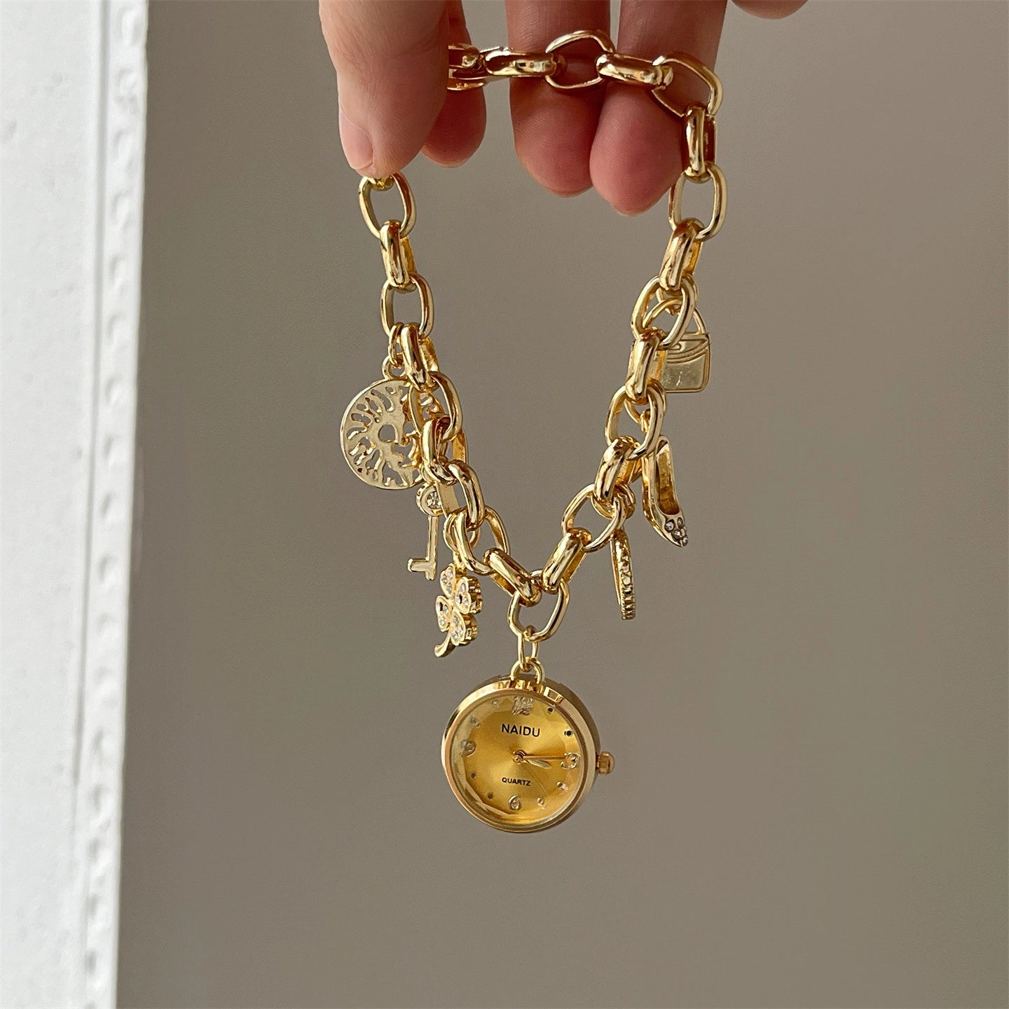 Vintage Heart Pendant Bracelet Watch [V5NT5EWI]