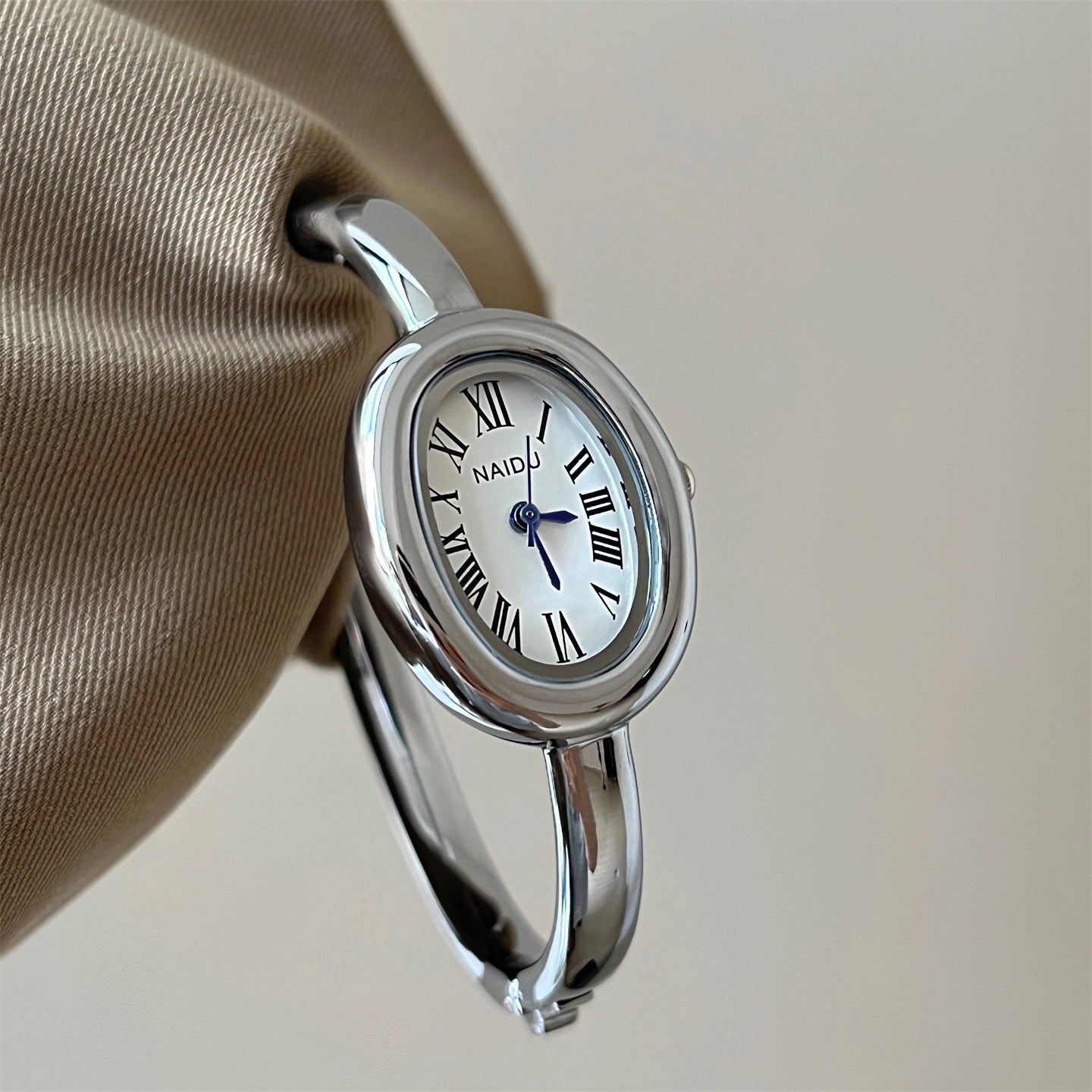 Vintage Inspired Bangle Watch [0U5SNJ1P]