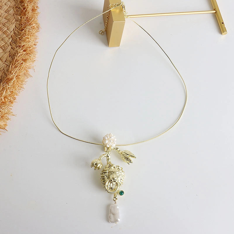 Vintage Lion Pearl Chain Brooch [9QTZTLHU]