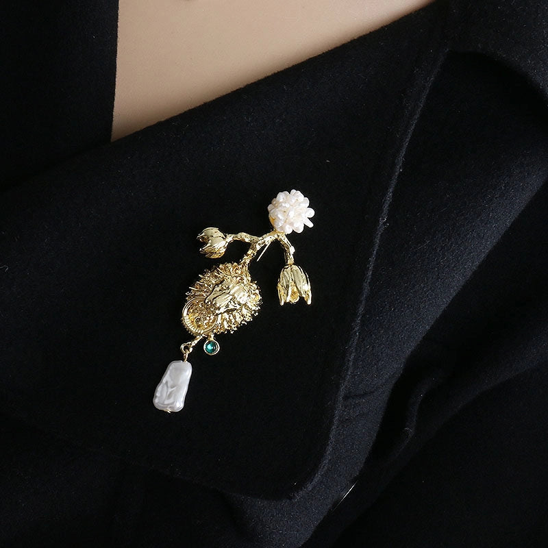 Vintage Lion Pearl Chain Brooch [1Q5F1ESM]