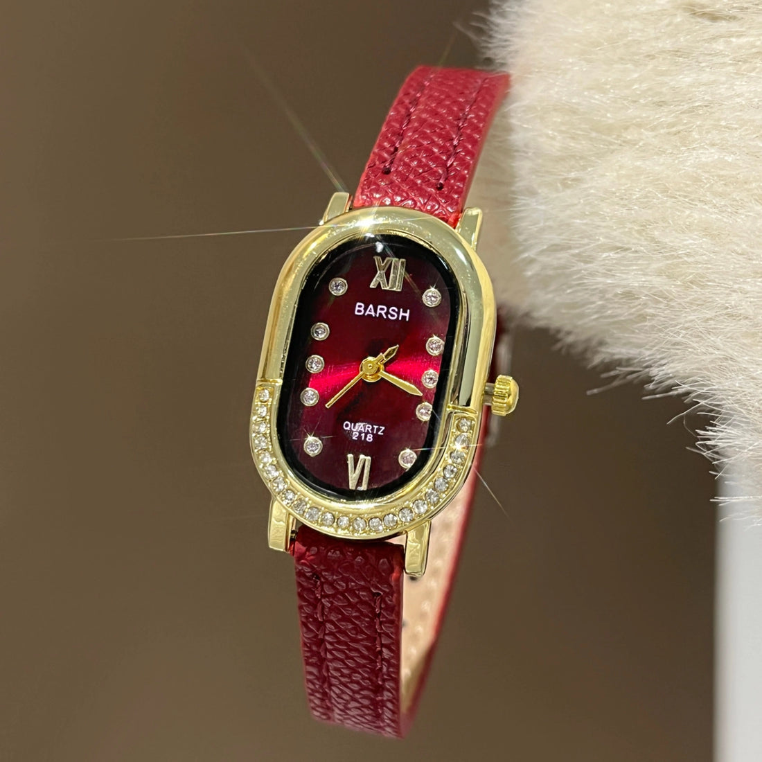 Vintage Oval Dial Leather Watch [HYBYZ7MW]