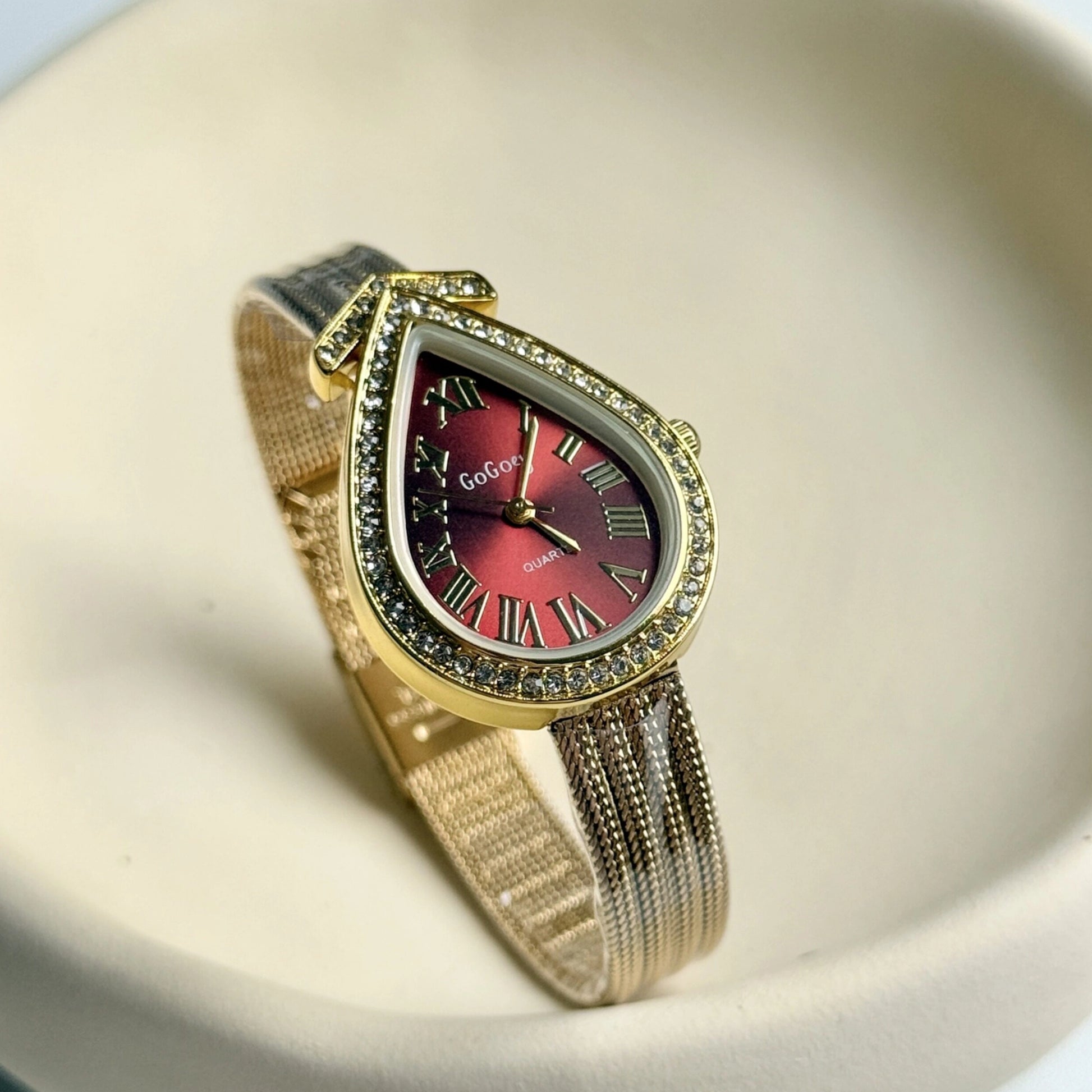 Vintage Roman Numeral Mesh Watch [RFSGN35Z]