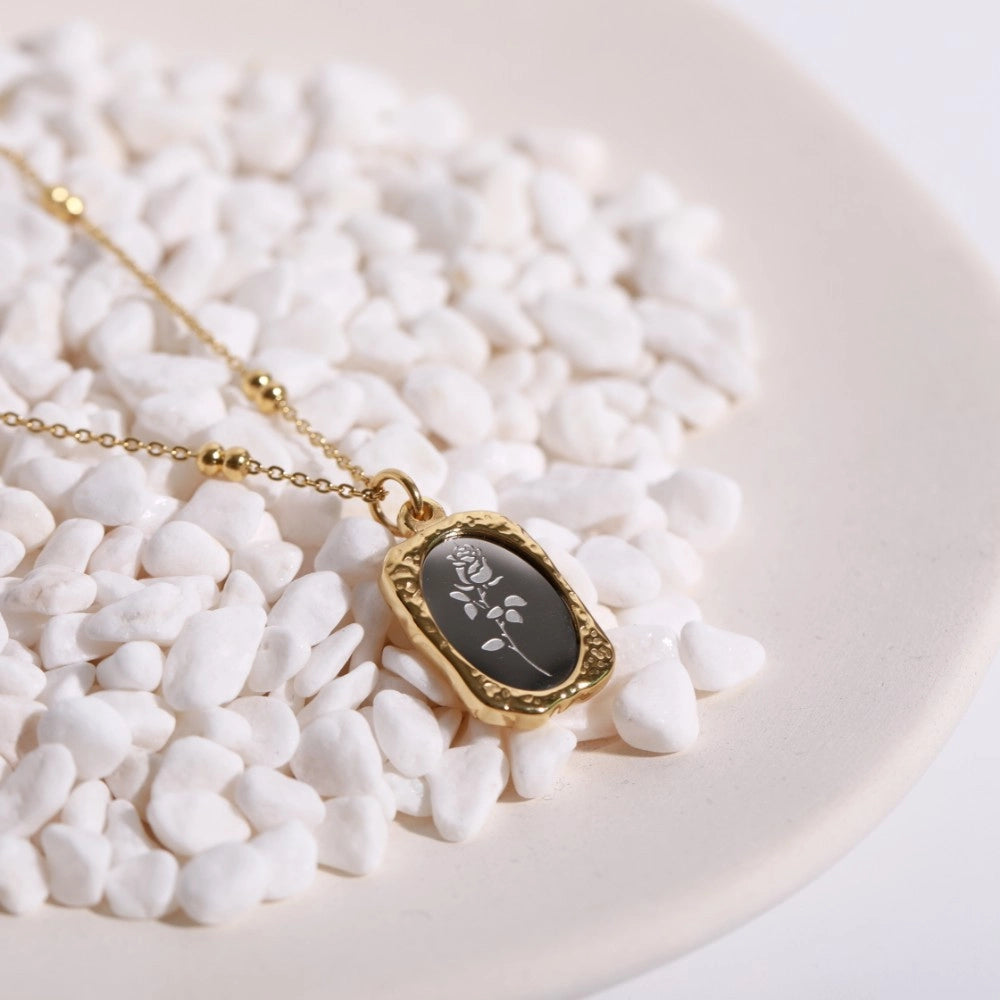 Vintage Rose Mirror Pendant Necklace [A9XTI4G4]