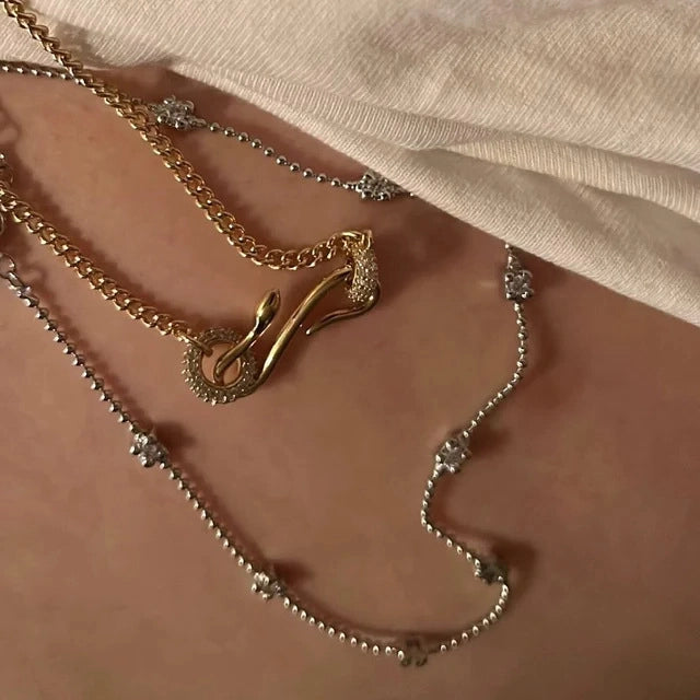 Vintage Snake Pendant Necklace [5EVU1LMZ]