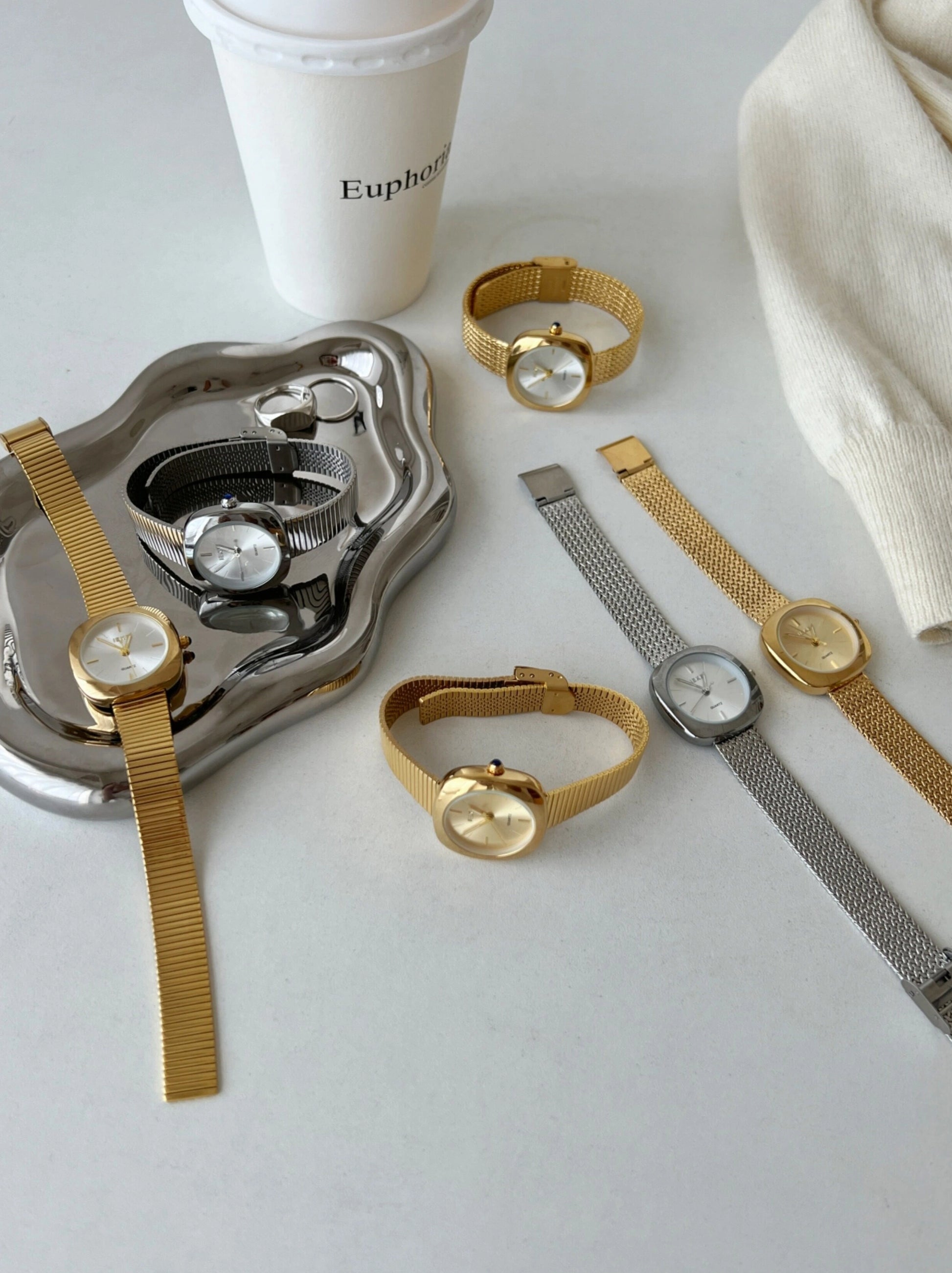 Vintage Square Bracelet Watch [VTAFJVZF]