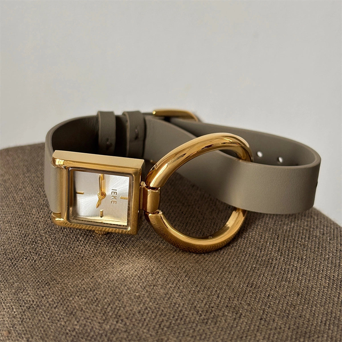 Vintage Square Dial Mesh Watch [09788TON]